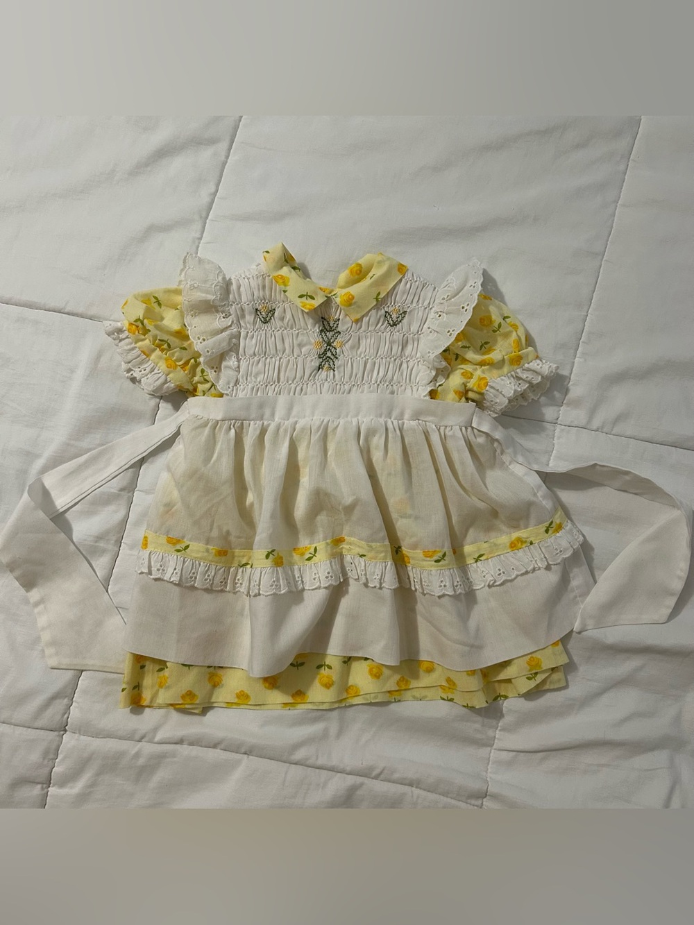 Vintage Polly Flinders Hand Smocked Dress 24 Month Baby Girl Yellow Roses Lace